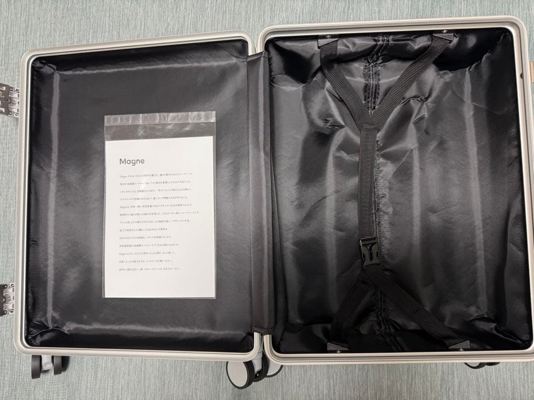 限定値下 新品 Magne 最軽量 スーツケース＋専用バック4個付き