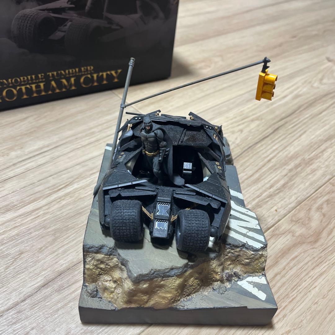 バットモービル ゴッサムシティ ミニチュア