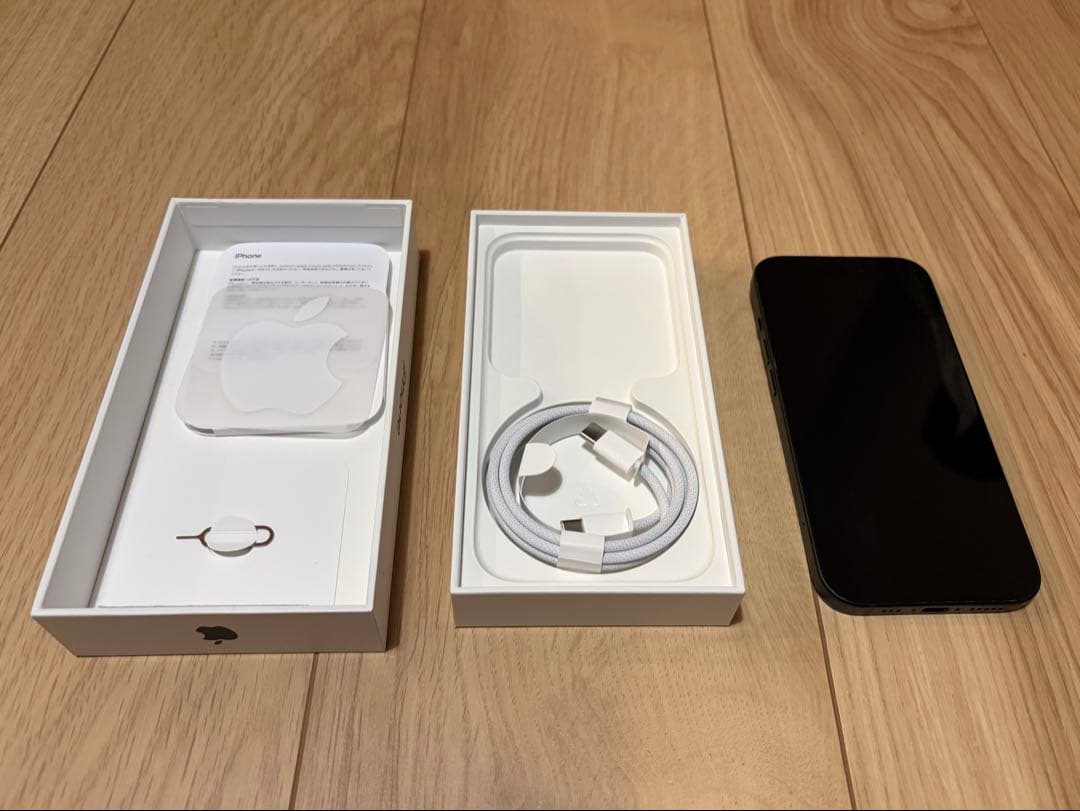 Apple iPhone 15 本体 充電ケーブル付 128GB