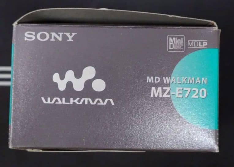 気まぐれ特価♥超メルカリ市♥中古品SONY MD WALKMAN MZ-E720