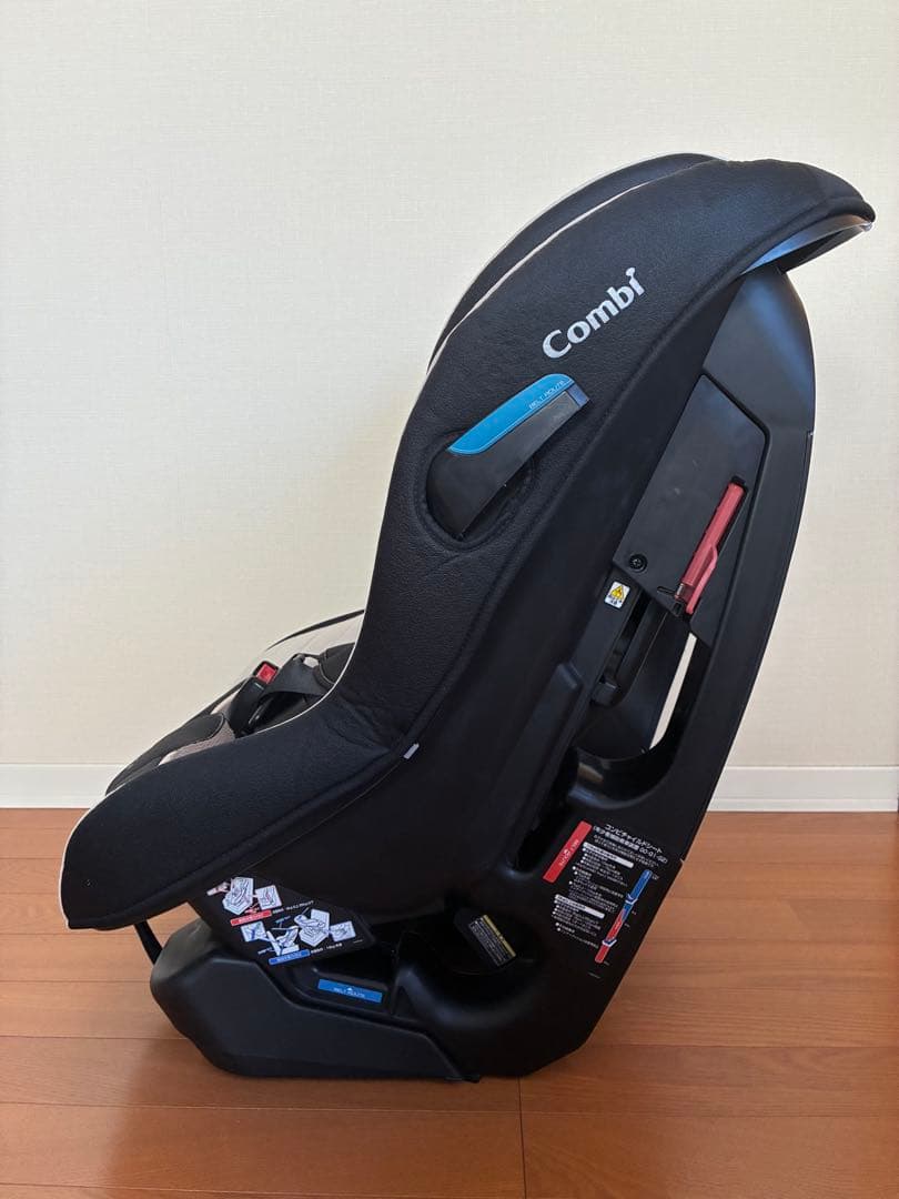 美品！Combi マルゴットS 長く使えるチャイルドシート ジュニアシート