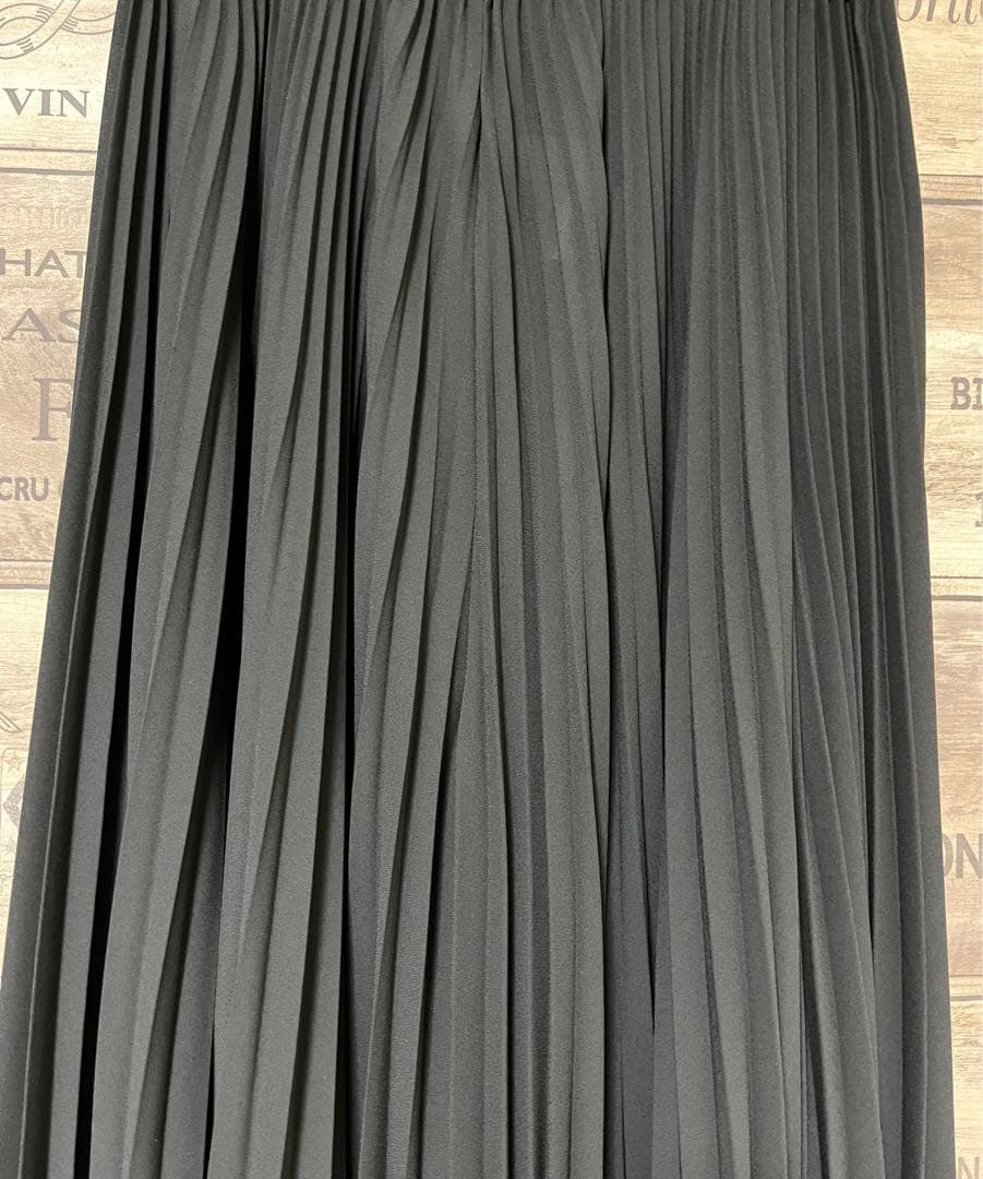7/3迄限定価格⭐︎新品 PRIORITY プリーツパンツ 黒 Mal.