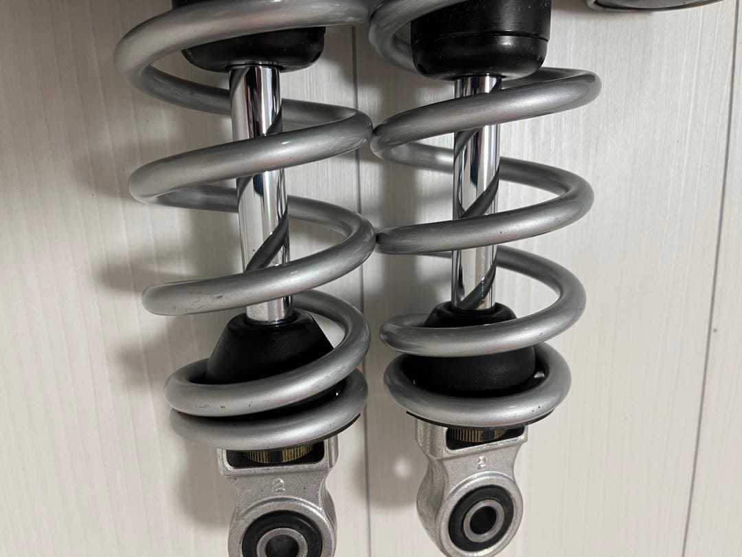 SHOWA リアサスペンション CB1300