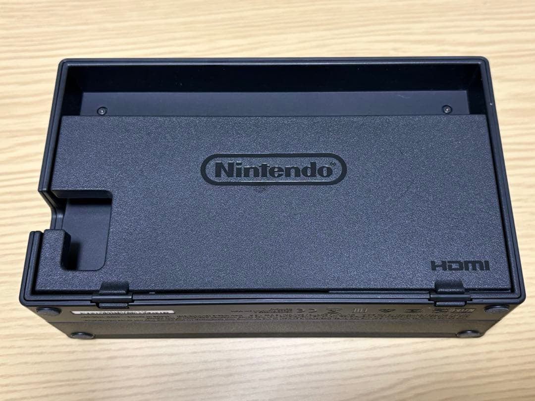 大河　Nintendo Switch本体　青/赤 Joy-Con付き