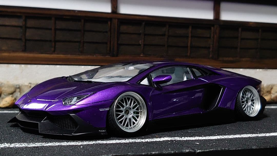 1/24 アオシマ ランボルギーニ アヴェンタドール 完成品