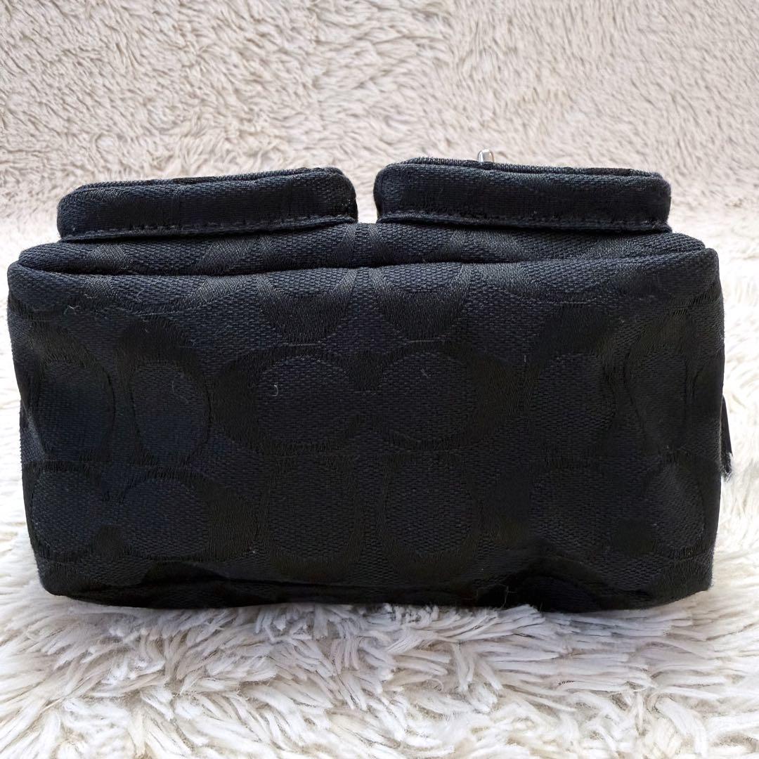 美品✨ COACH コーチ シグネチャー ターンロック アクセサリーポーチ