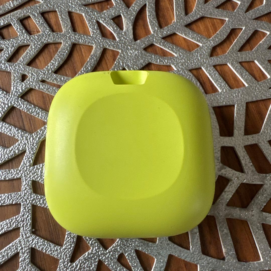 イエロー ワイヤレスイヤホン 充電ケース付き