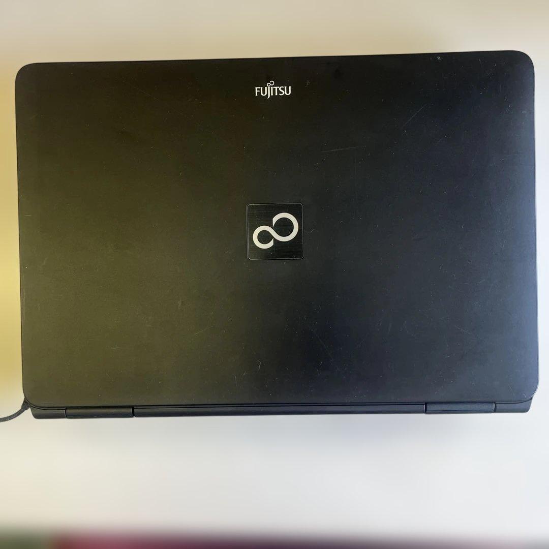 ☆格安美品☆Windows XP☆富士通15.6インチワイド大画面ノートPC☆