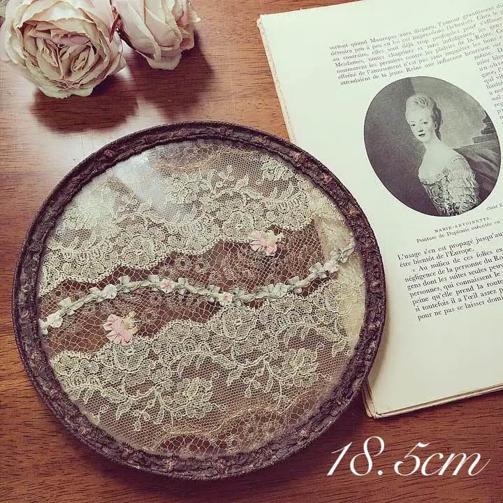 フランス アンティーク レースとロココトリムが美しいトレイ 小物入 トレー