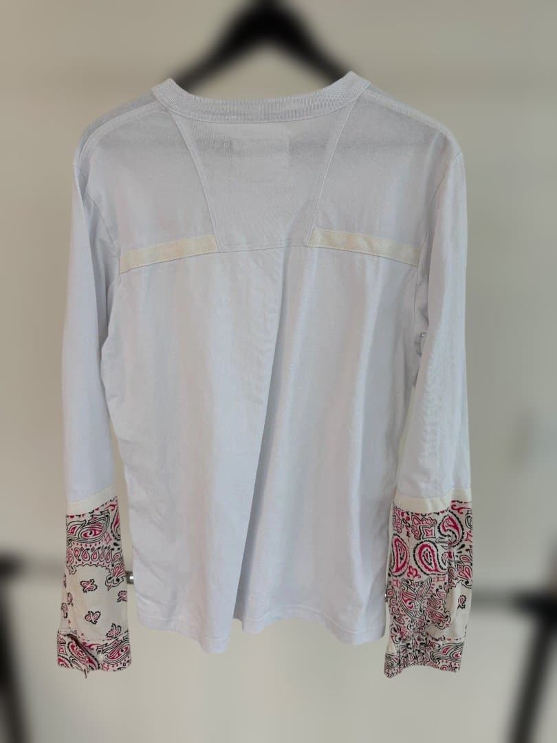 Sacai メンズ　ホワイト Tシャツ バンダナ柄 袖