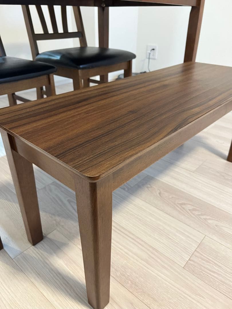 【引取】ダイニングテーブルセット　４人掛け　テーブル1台、チェア2脚、ベンチ