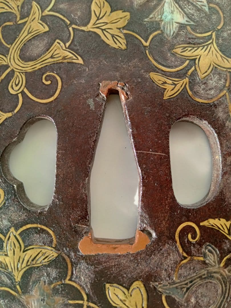 平安城鍔（キリシタン鐔）　桃山時代