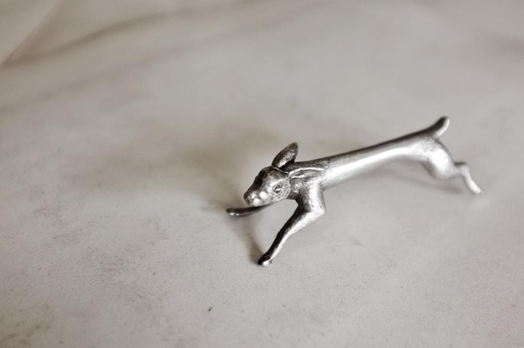 sold フランス 駆け抜ける永遠のウサギとカトラリーレスト アンティーク