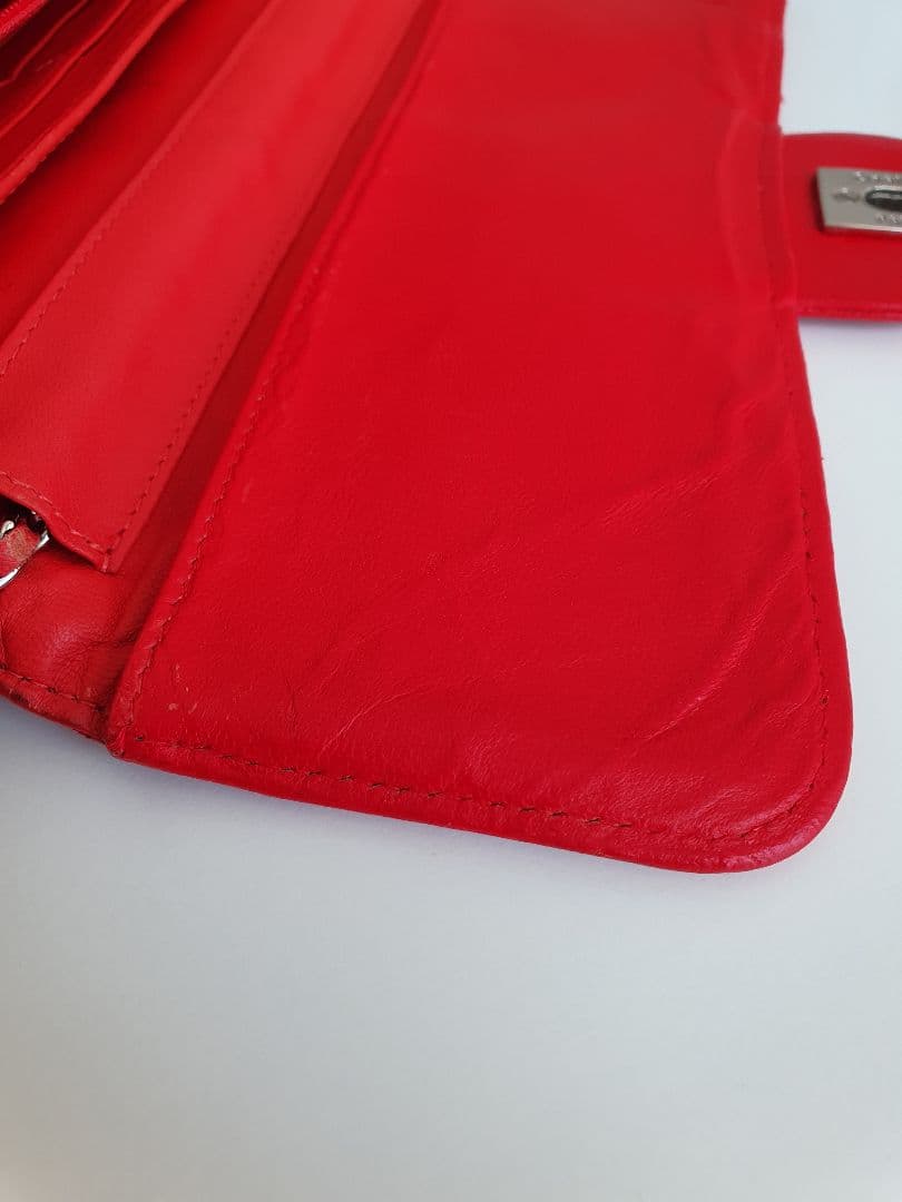 CHANEL レッド キルティング ショルダーバッグ