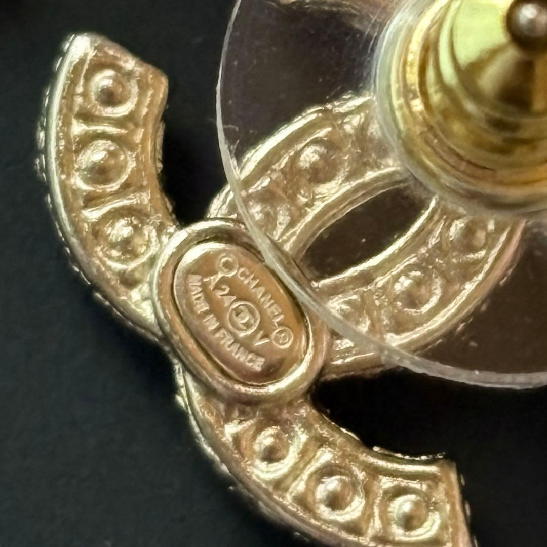 ★新品★A24 CHANEL シャネル　CCマーク　パールピアス　ゴールド