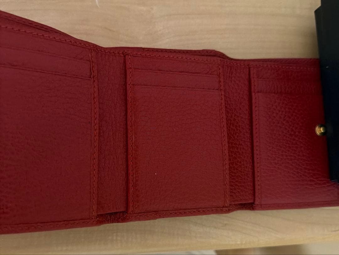 GUCCI 三つ折財布 箱付き