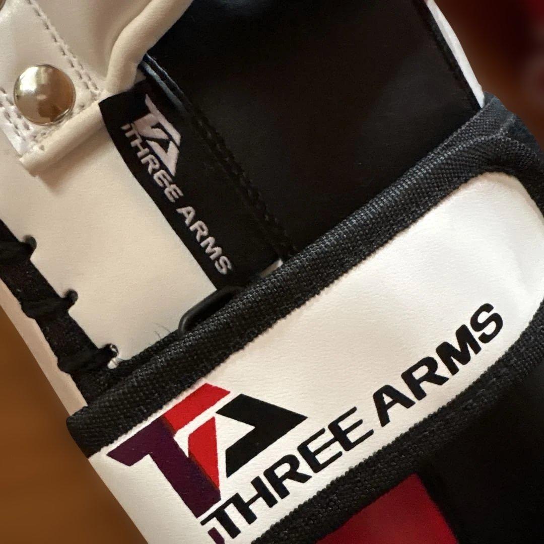 【美品】キックボクシング　Three arms キックミット