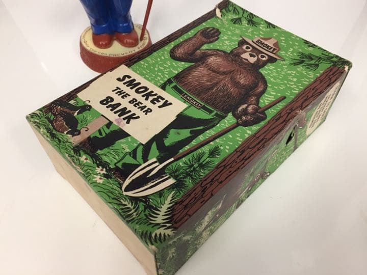 箱付きSMOKEY BEAR スモーキーベア 貯金箱