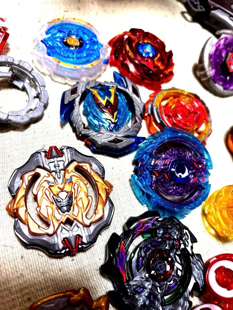 スポーツトイ・アクショントイ BeyBlade 2 Stadium + Piece set