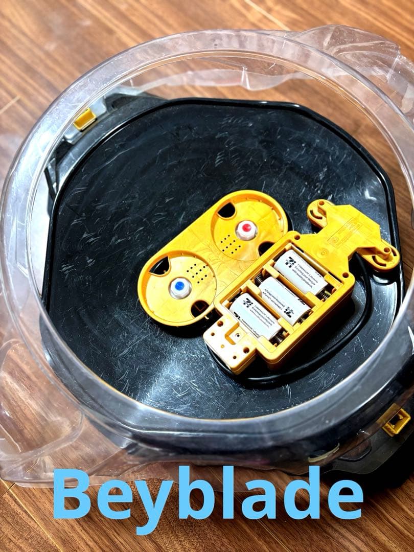 スポーツトイ・アクショントイ BeyBlade 2 Stadium + Piece set