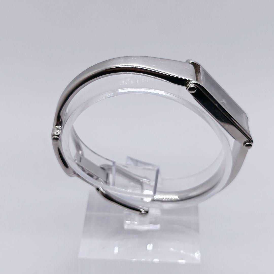 【稼動品】GUCCI 1500L シルバーシェル文字盤 シルバーバングル