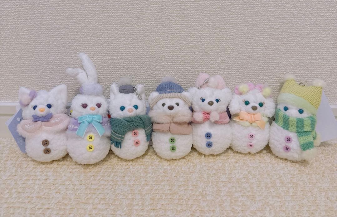 シークレットオブスノーウィーデイ　ダッフィー　ぬいぐるみチャーム　雪だるま