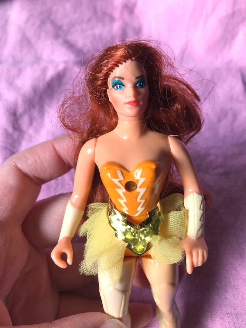 プリンセス・オブ・パワー シーラ アクションフィギュア