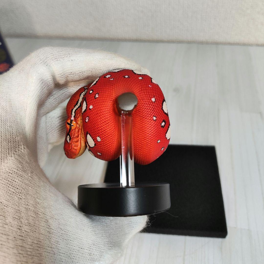 【動物の惑星】スーパーレア!!韓国88体限定エメラルドツリーボア赤! 日本初上陸