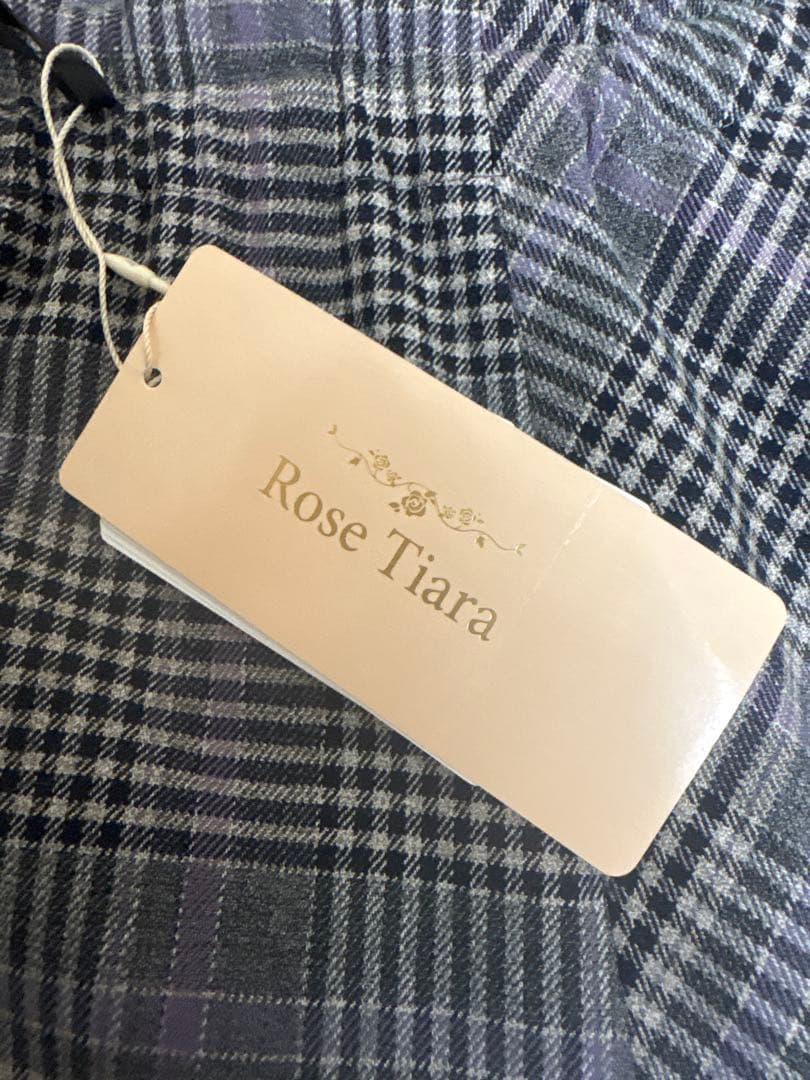 試着のみ　タグ付き Rose Tiara チェック柄フレアスカート 46