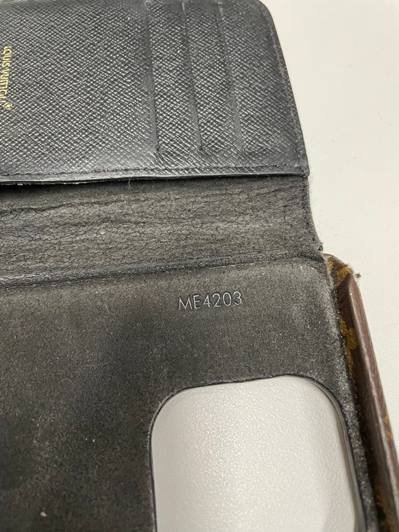 ルイヴィトン　iPhone15Pro モノグラム