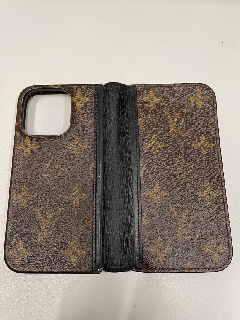 ルイヴィトン　iPhone15Pro モノグラム