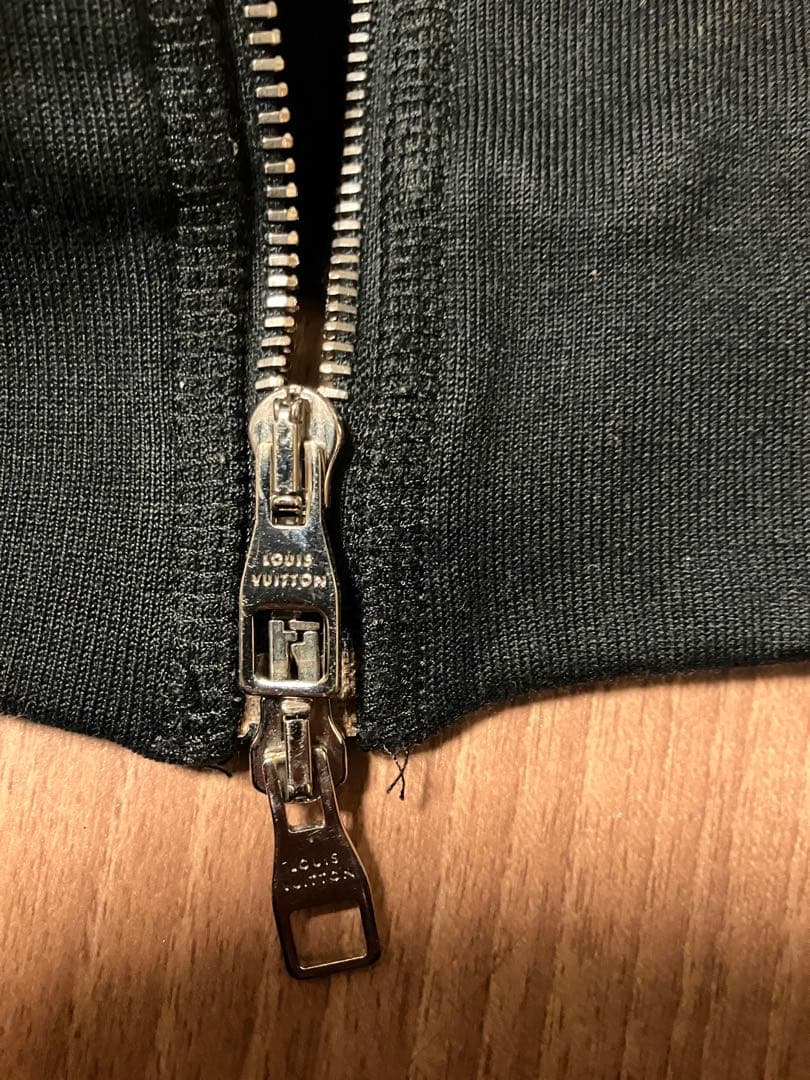 Louis Vuitton ルイヴィトン　ブラックパーカースウェットダミエS