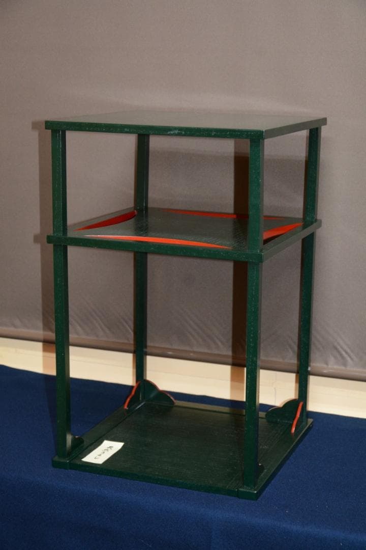 茶道具　美品　糸巻棚　天然漆　青漆爪紅　碌々斎好写　京塗師　川瀬表完作　中古品