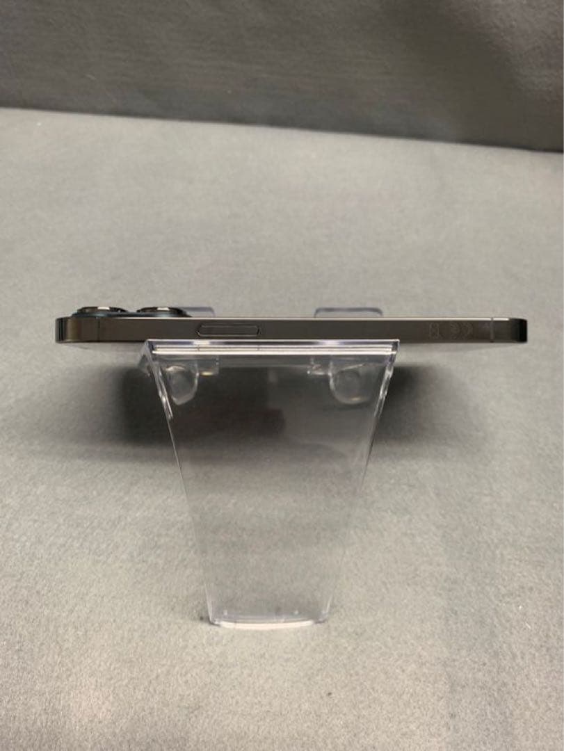 超美品　海外版　SIMフリー　iPhone13 Pro 128GB