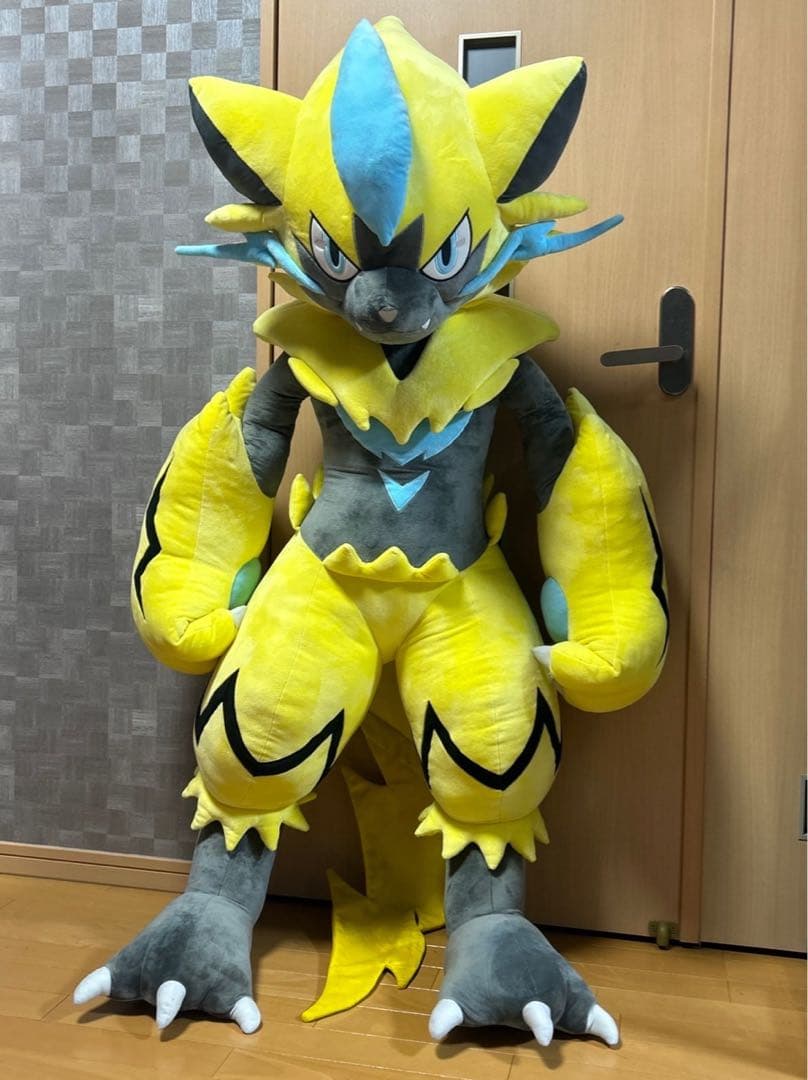 ポケモン　等身大　ゼラオラ　ぬいぐるみ