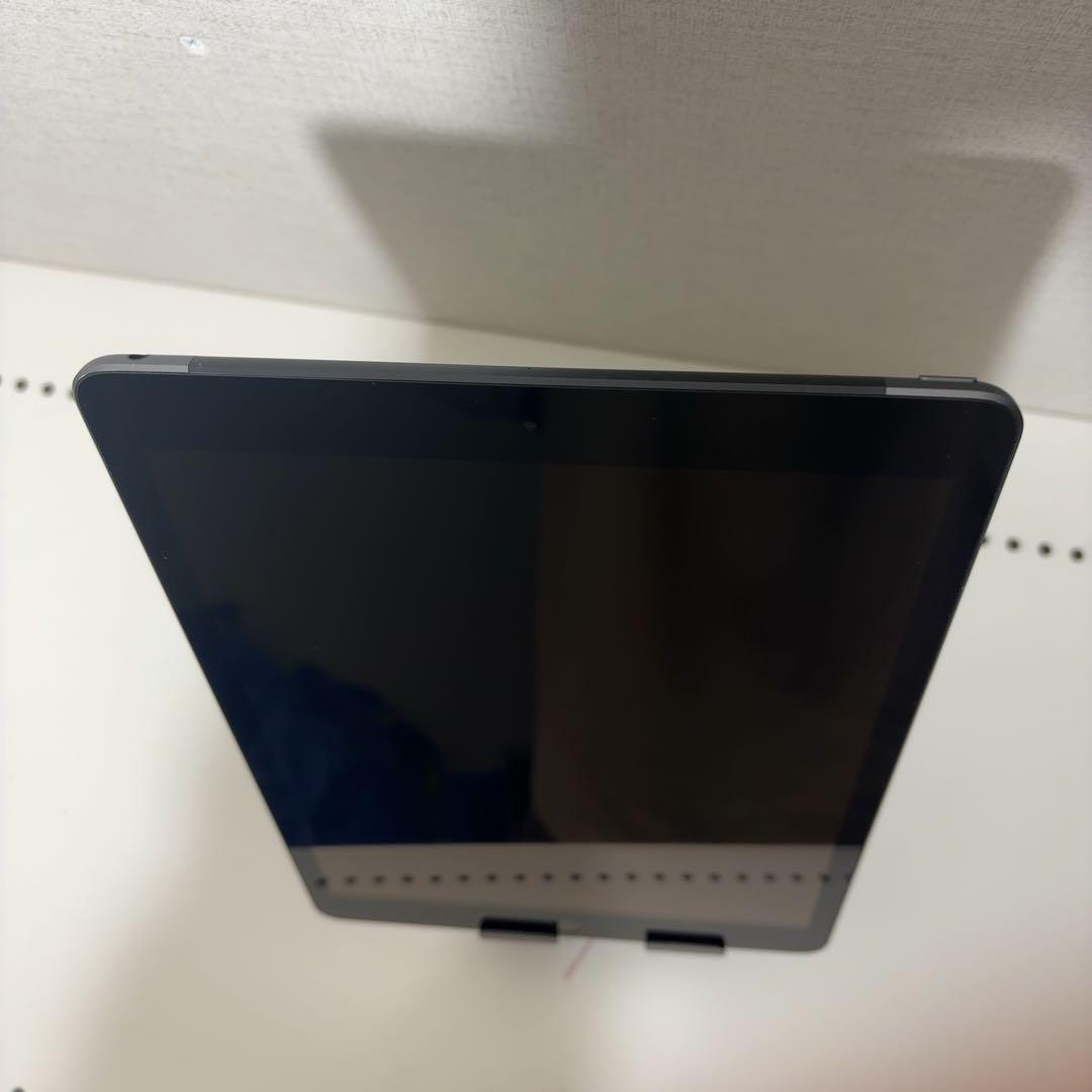 訳あり　バッテリー良好早い者勝ち　iPad 第8世代　32GB Cellular