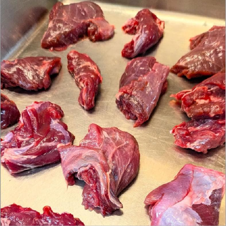 鹿生肉　犬用　ぶつ切り　500g　×18　冷凍発送