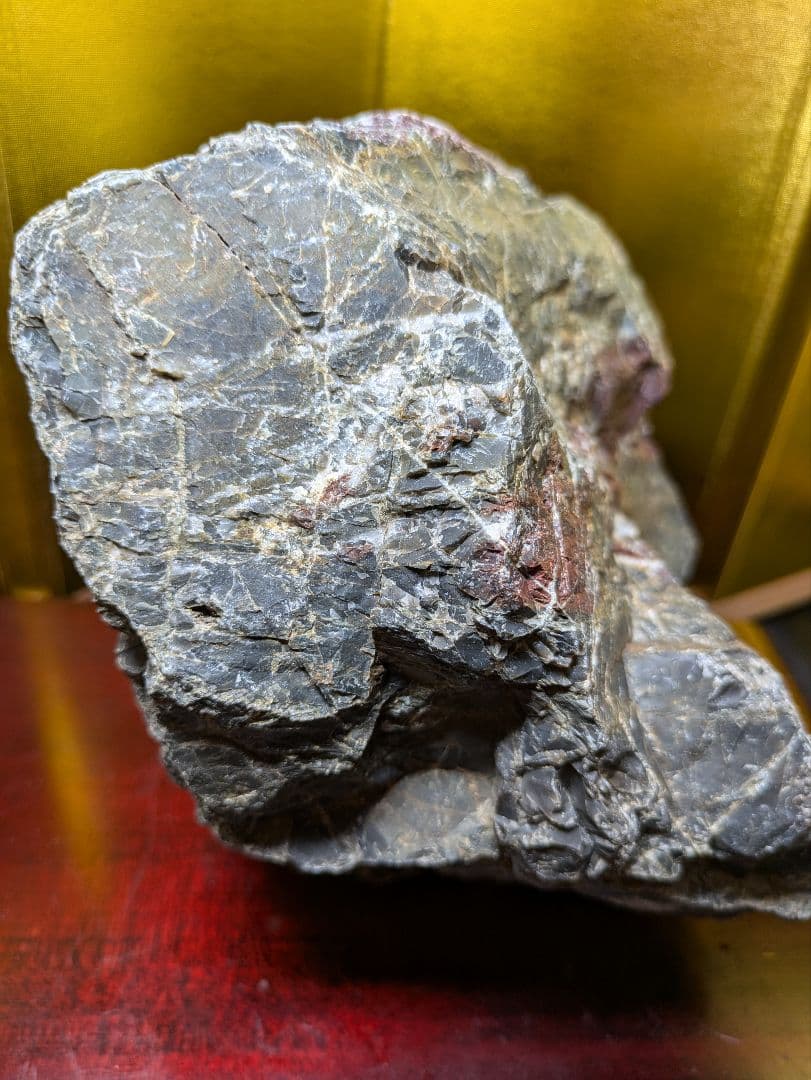 原石 6.8kg ？？？ 濡らし無し 希少 レア品