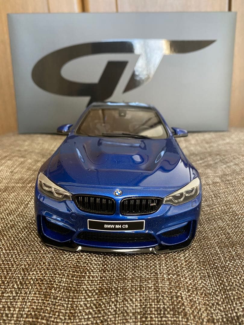 限定出品　BMWM4CS GT SPIRIT 1/18 ミニカー