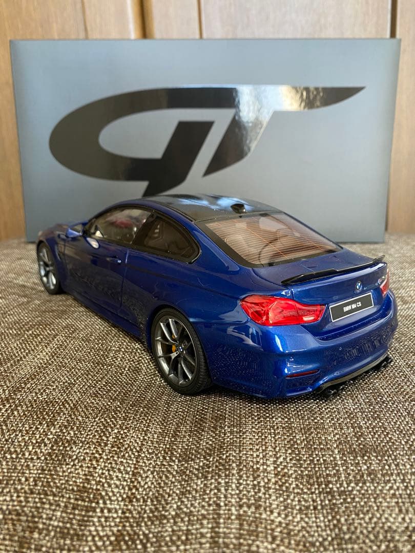 限定出品　BMWM4CS GT SPIRIT 1/18 ミニカー