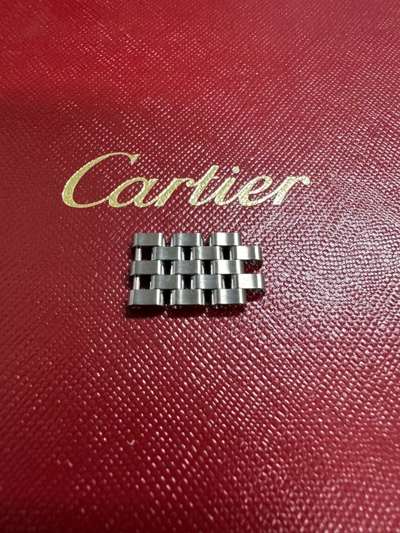 Cartier カルティエ レディース 腕時計のコマ