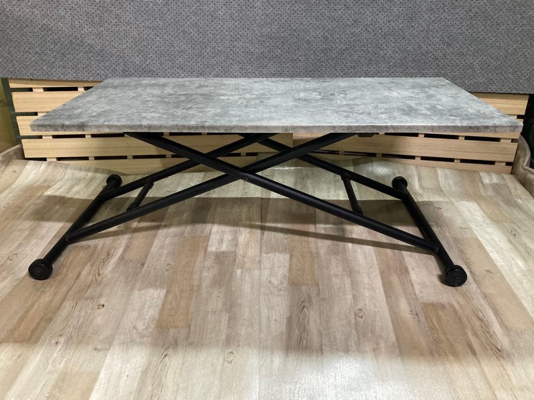 グレー石材風天板のX型昇降テーブル