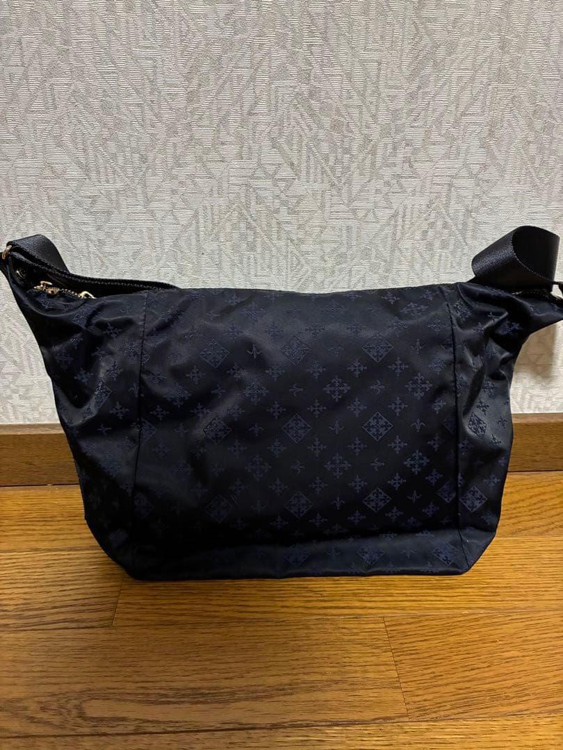 ラシットrusset ナイロン ショルダーバッグ