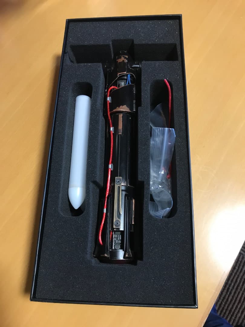 カスタムライトセーバー　クロスガード　カイロレン　kr