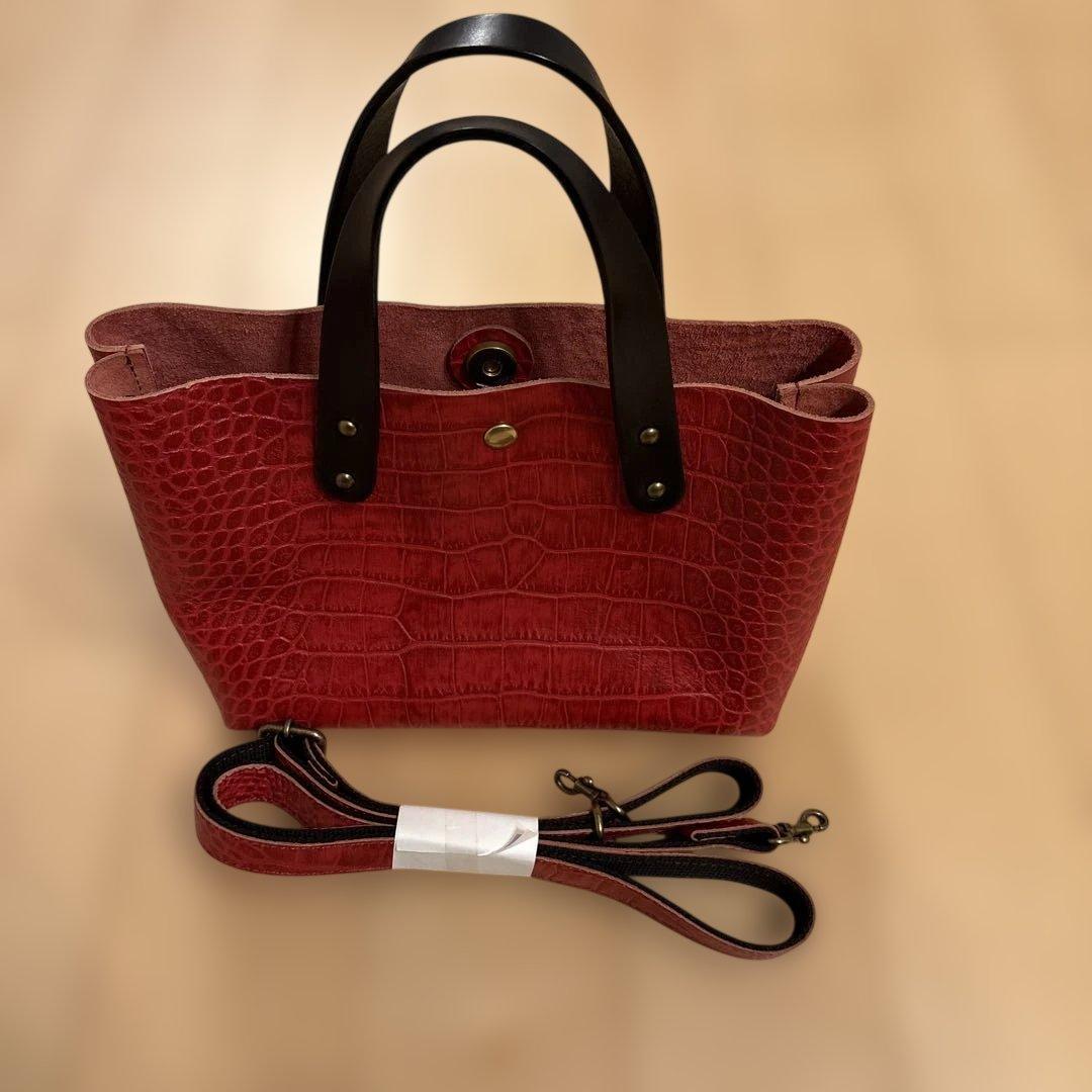 新品未使用品 アレンヌ　クロコダイル型押し ヌメ革 ミニショルダー