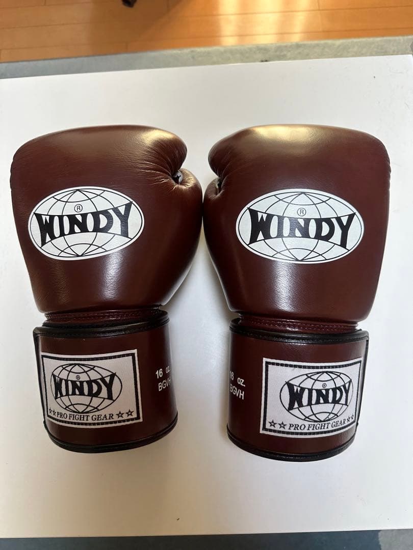 windy キックボクシンググローブ　16oz