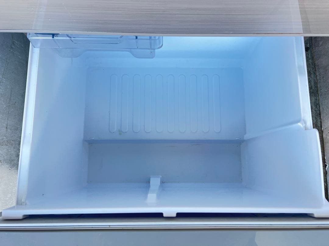 シャープノンフロン冷凍冷蔵庫SJ-PW42B-S 2016年