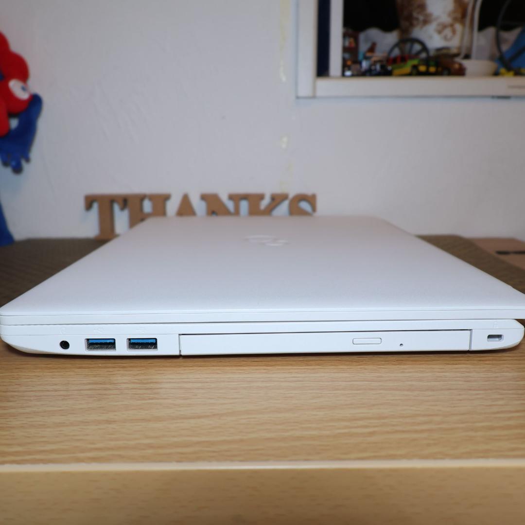 極上美品Win11超高年式11世代CPU/新品SSD/メ8/DVD/無線/カメラ