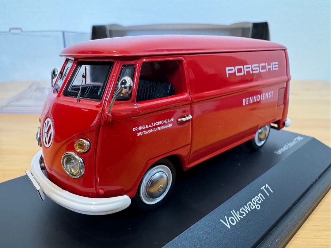 【Schuco】限定1500台 Volkswagen T1 『PORSCHE』