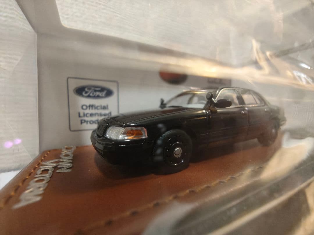 GOC 1/64 CVPI & Suburban 3台セット